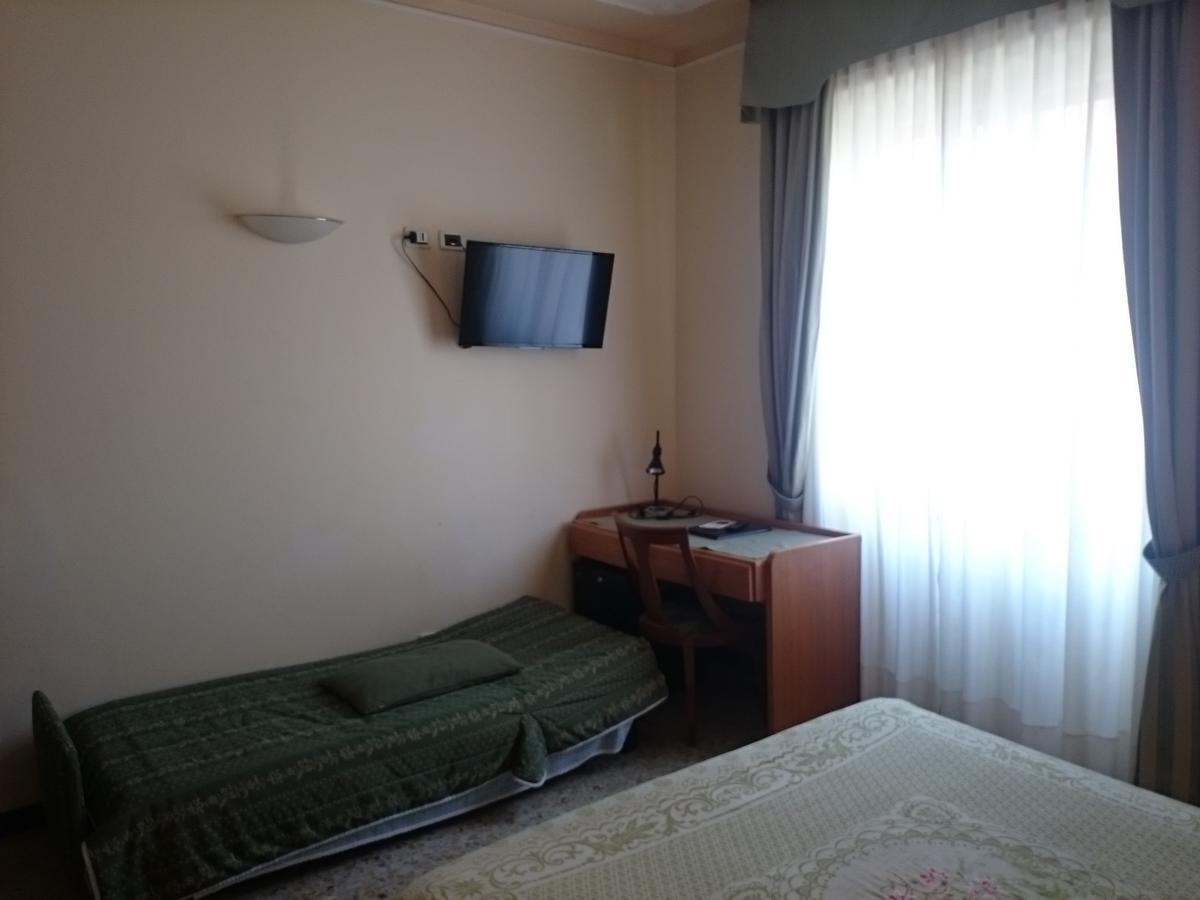 Pescetto Hotel 2*